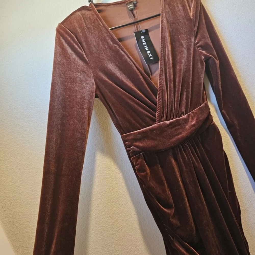 Shien SXY Velvet Brown Long Sleeved Dress Pull Over Mini Sash Woman's Medium